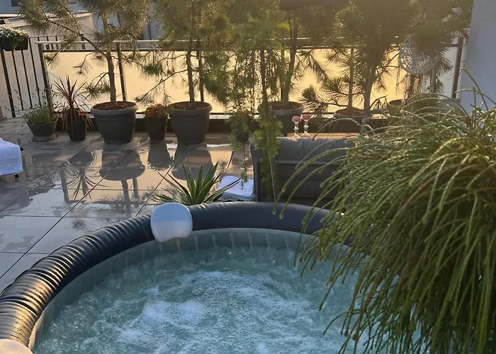 Apartament Galaktyczna - Prywatne Jacuzzi Na Tarasie Appartamento Danzica